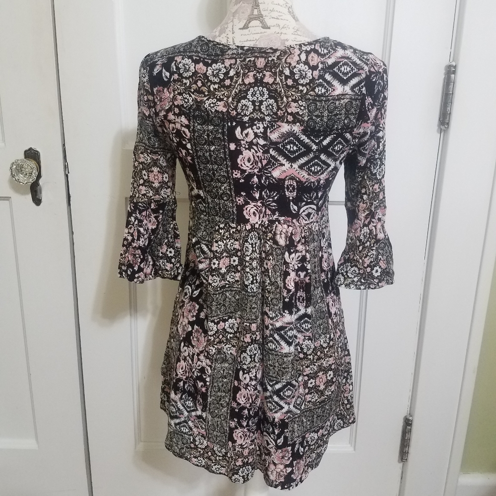 FLORAL TOP. - Picture 3 of 5
